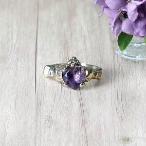 Women Silver Purple Glass Heart Crown Costume  Claddagh Clan Ring Size 6